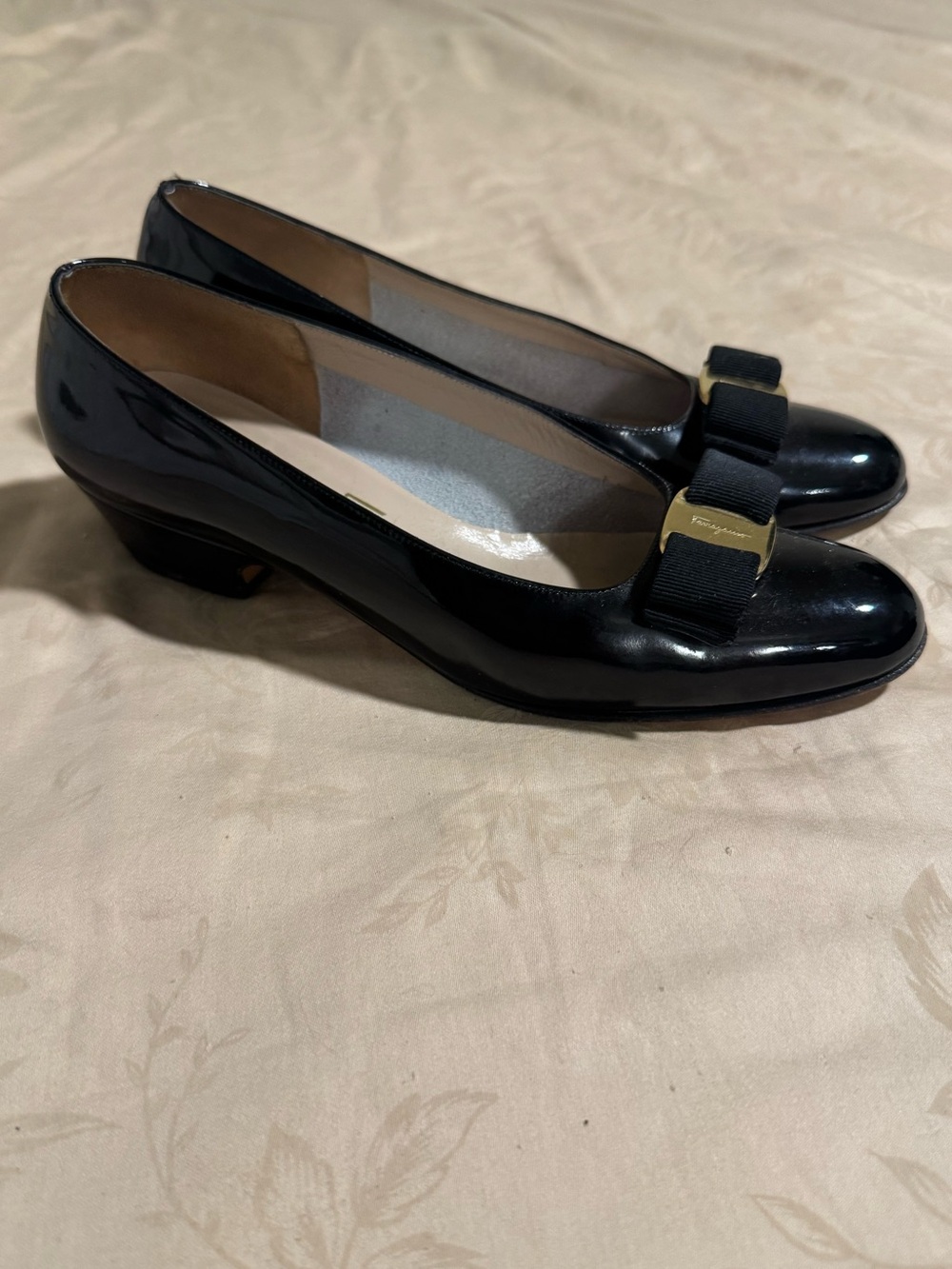 Salvatore Ferragamo Black Patent Vara Bow Low Heel Pumps